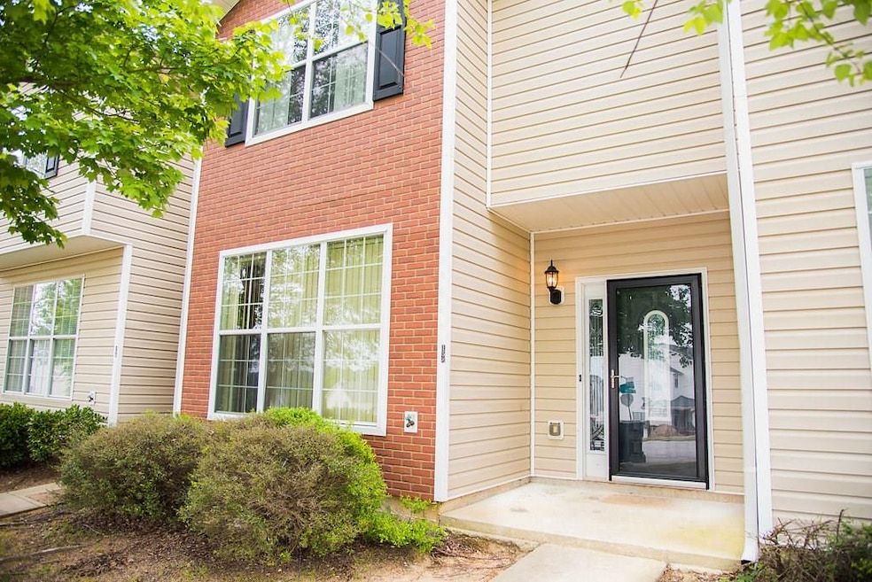 Front view of property