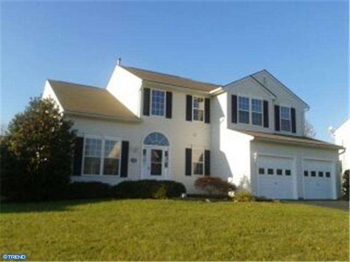 28 Cobblestone Dr, New Castle, DE 19720 - photo 1