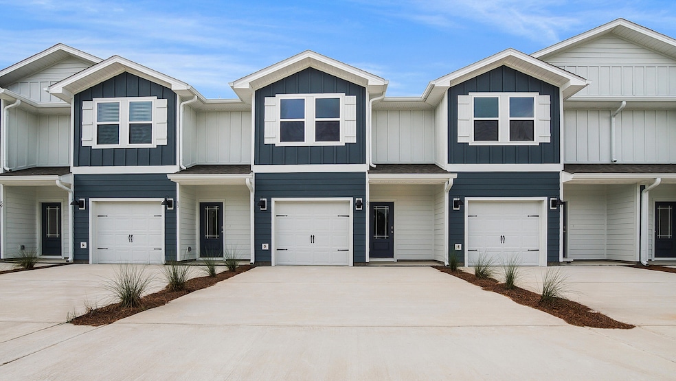Hawks_Landing_Townhomes_1_Front
