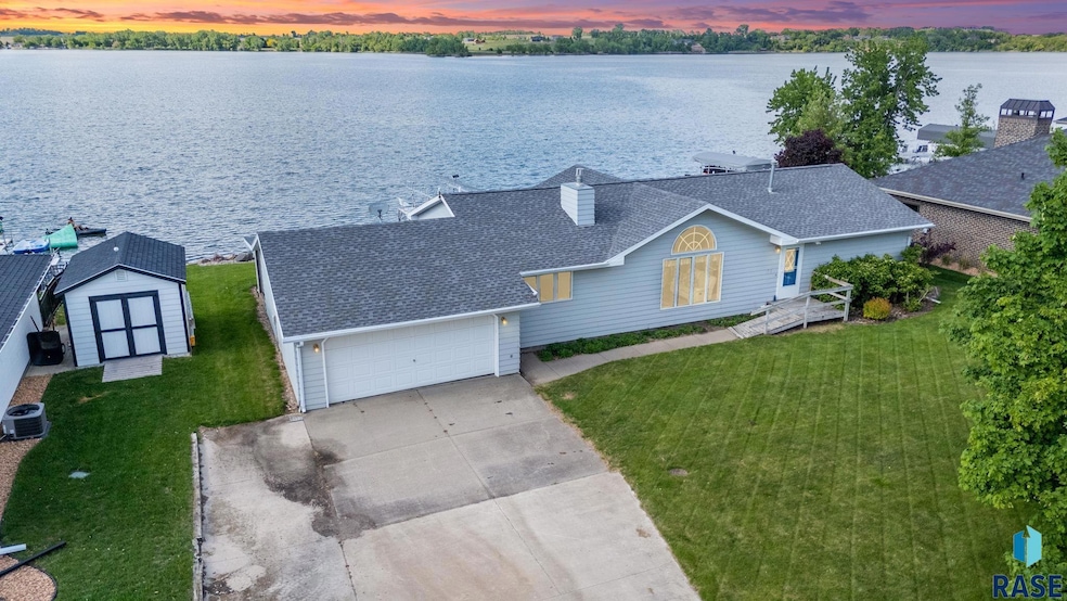 For Sale $669,000 • Co-Listing Agent