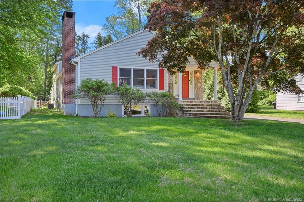 39 Windsor Rd, Fairfield, CT 06824 - photo 1