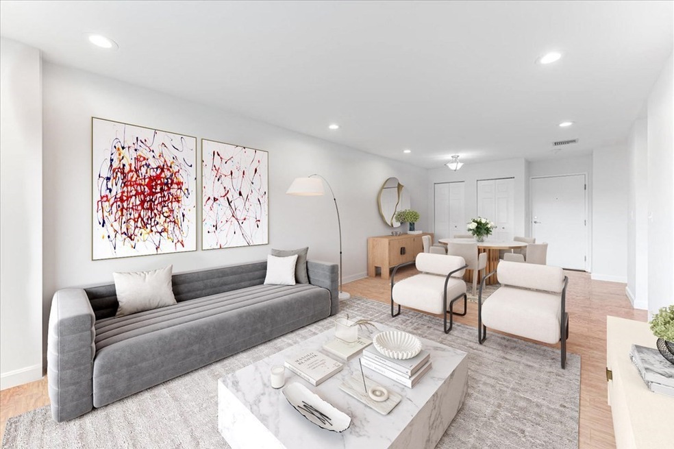 35 Desmoines Rd unit 405, Quincy, MA 02169 - photo 1