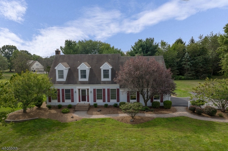 5 Rittenhouse Cir, Flemington, NJ 08822 - photo 1