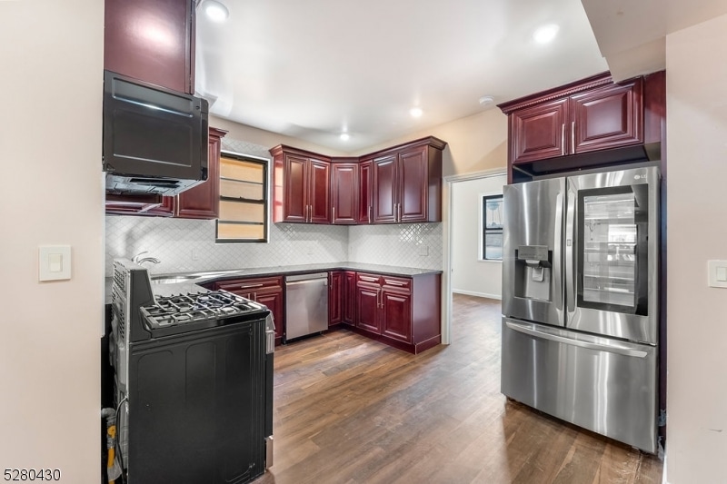 120 Paine Ave unit 1R, Irvington, NJ 07111 - photo 1