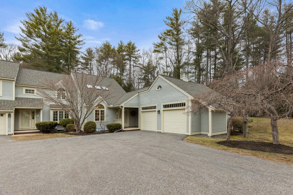 4 Peninsula Drive