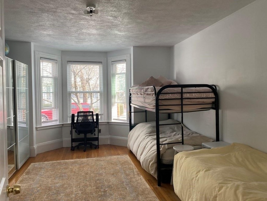 82 Florence St unit 1, Everett, MA 02149 - photo 1