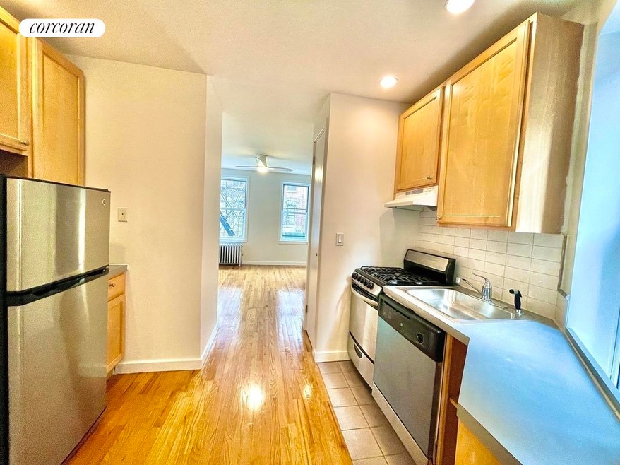 80 Thompson St unit 11, New York, NY 10012 - photo 1