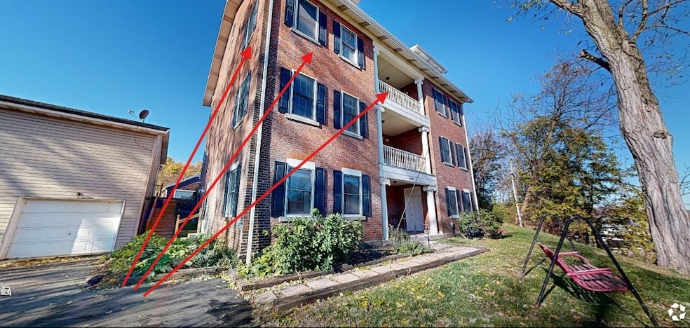 1319 Riverside Dr unit 400, Beaver, PA 15009 - photo 1