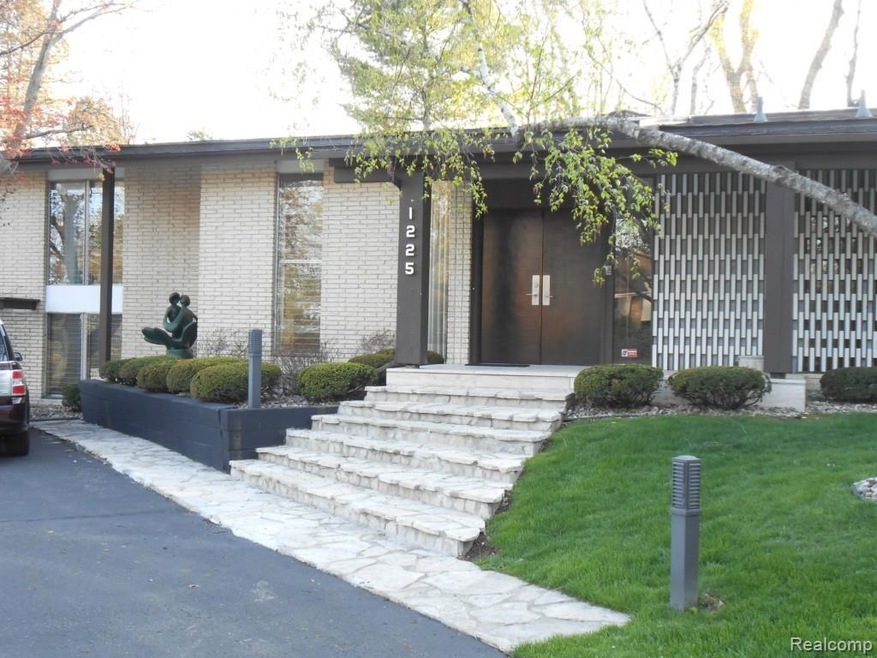 MID-CENTURY MARVEL!