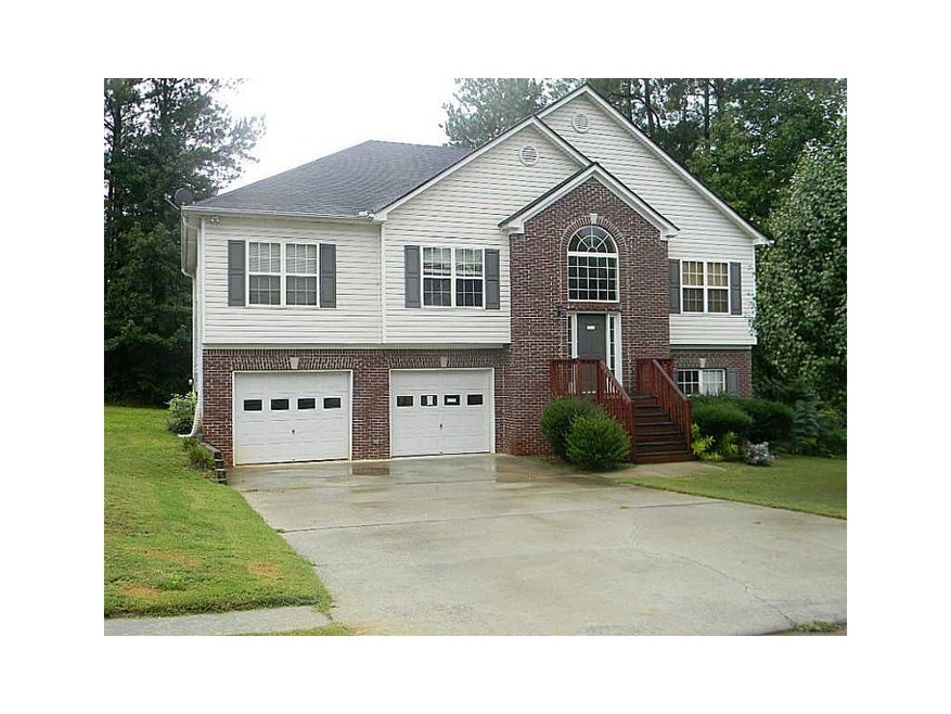 Exterior Front. Spacious 3 BR/ 2 BA split foyer pl