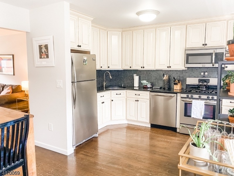 44 Knox Terrace, Wayne, NJ 07470 - photo 1