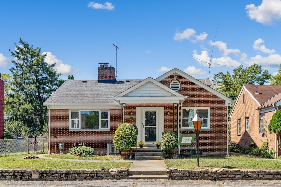 121 N Terrace Ave, Columbus, OH 43204 - photo 1