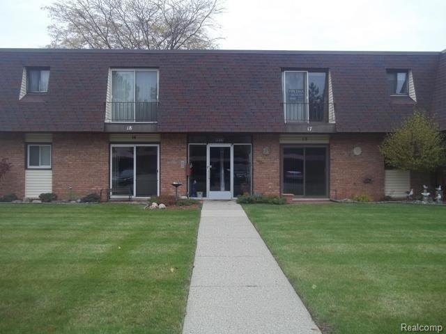 7092411318 front view.jpg