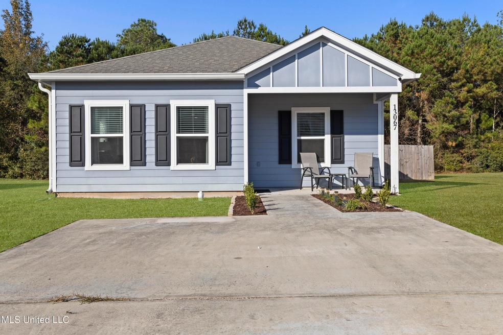 13067 Tracewood Dr, Gulfport, MS 39503 - photo 1