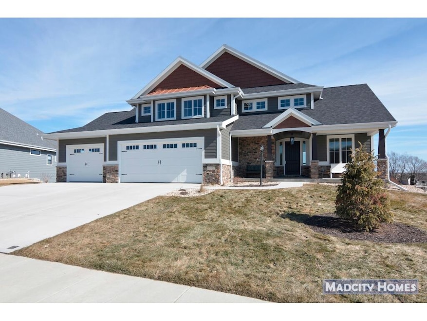 1088 Brynhill Dr, Oregon, WI 53575 - photo 1