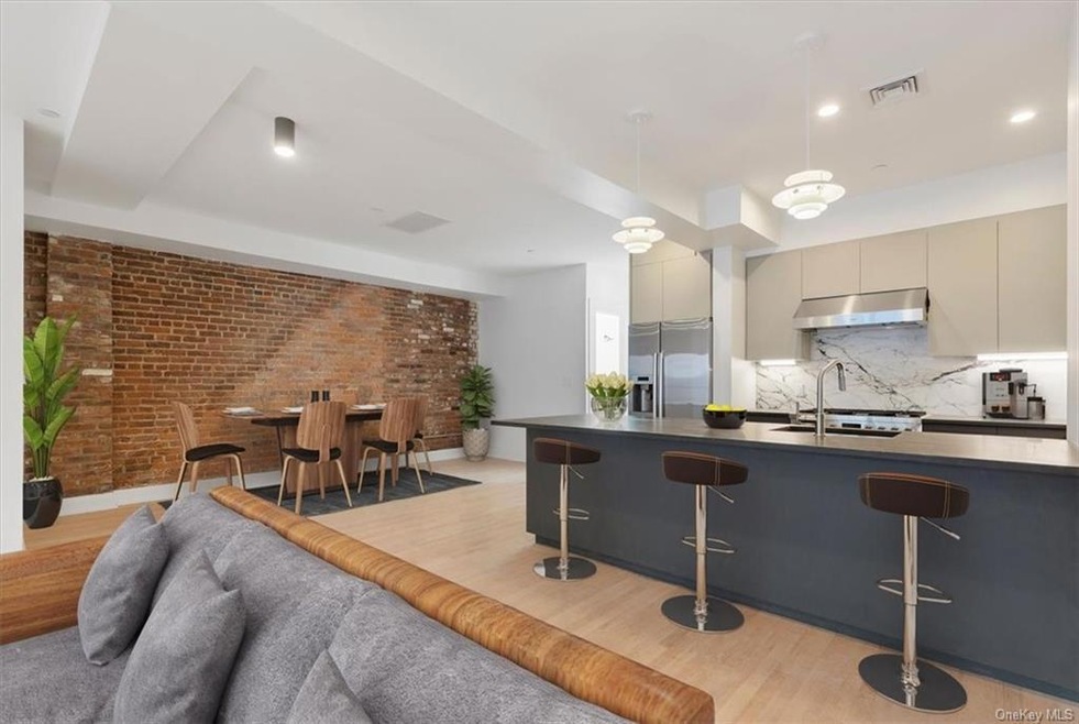 16 N Astor St, Irvington, NY 10533 - photo 1