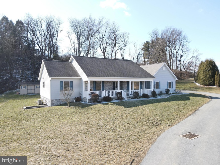 794 Fairview Rd, Mount Joy, PA 17552 - photo 1