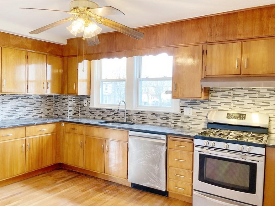 55 Oliver St unit 2, Somerville, MA 02145 - photo 1