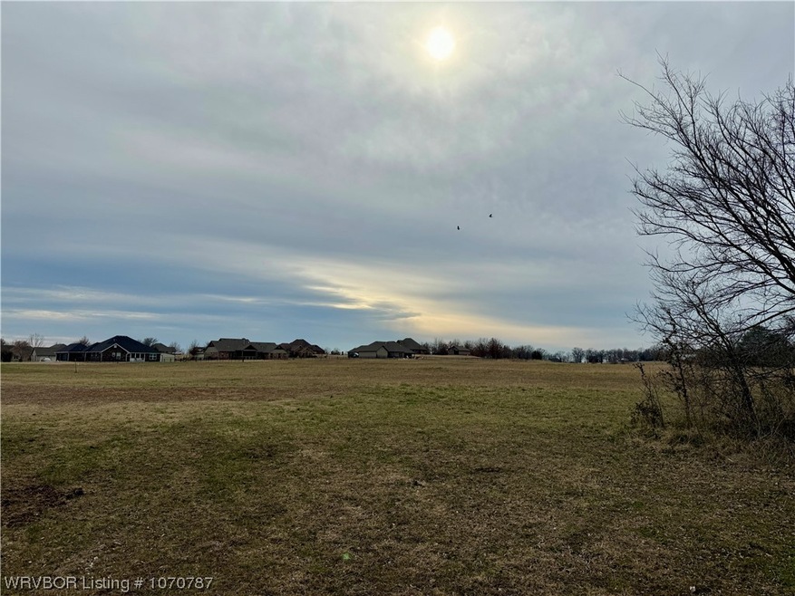 Tract 3 E 1112 Rd, Muldrow, OK 74948 - photo 1