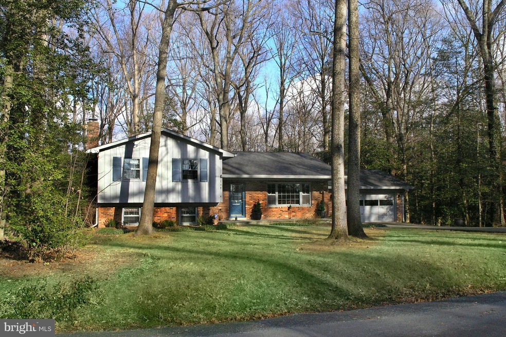 12227 Quorn Ln, Reston, VA 20191 - photo 1