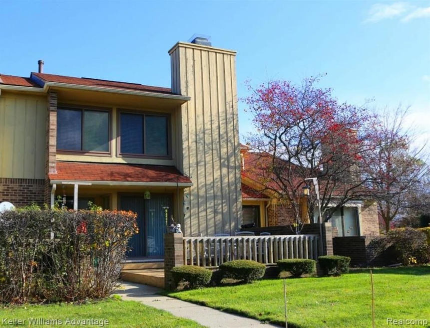 1818 S Hill Blvd unit 112, Bloomfield Hills, MI 48304 - photo 1