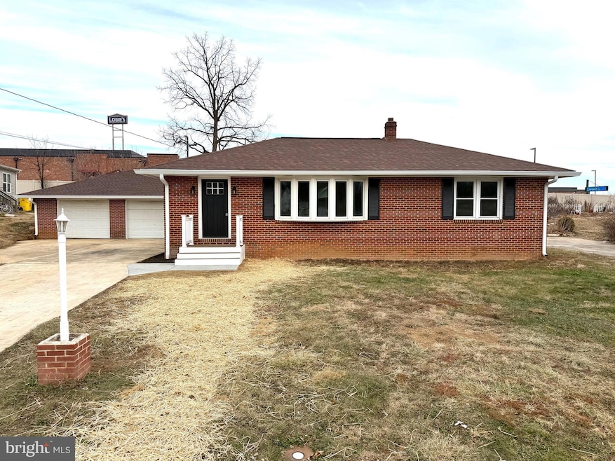 178 Bernice Ave, Martinsburg, WV 25405 - photo 1