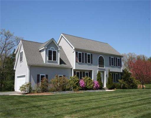 3 Gannett Way, Hopedale, MA 01747 - photo 1