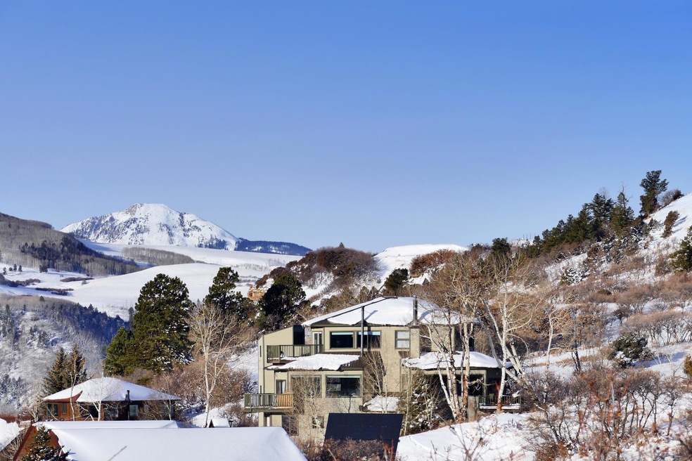 Exterior Snow 4