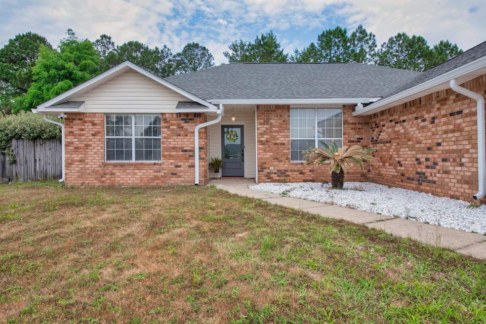 1207 Jefferyscot Dr, Crestview, FL 32536 - photo 1