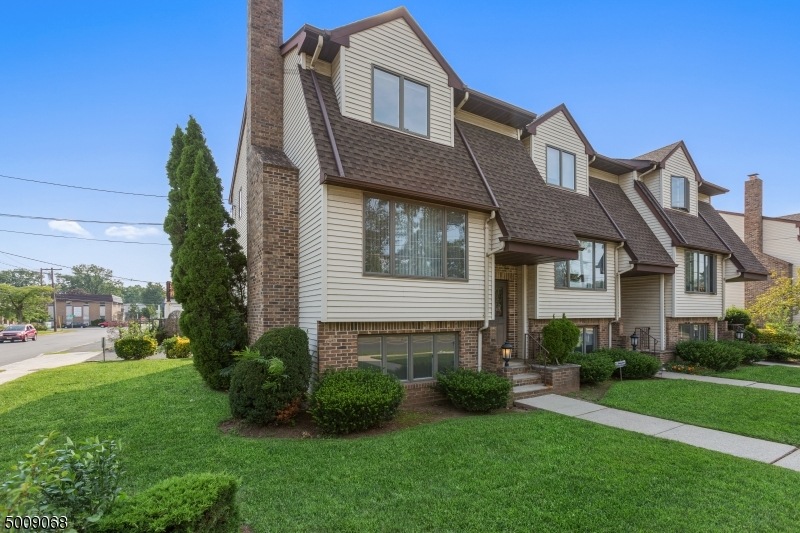 71 Broadway unit 3A, Clark, NJ 07066 - photo 1