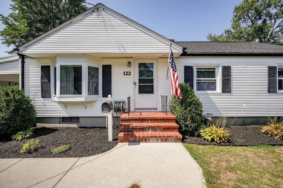 Pending $305,000 • Co-Listing Agent