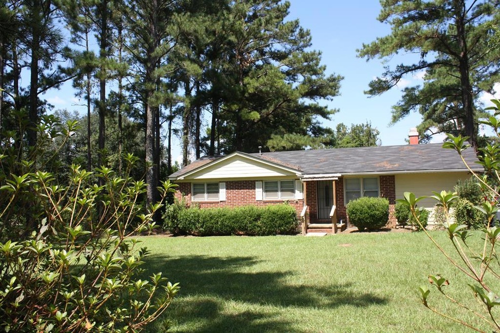 2821 Moultrie Rd, Albany, GA 31705 - photo 1