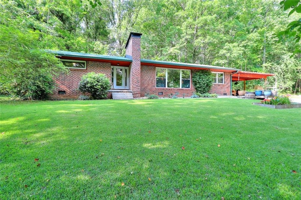 Stunning Mid Century Modern located on a private 5
