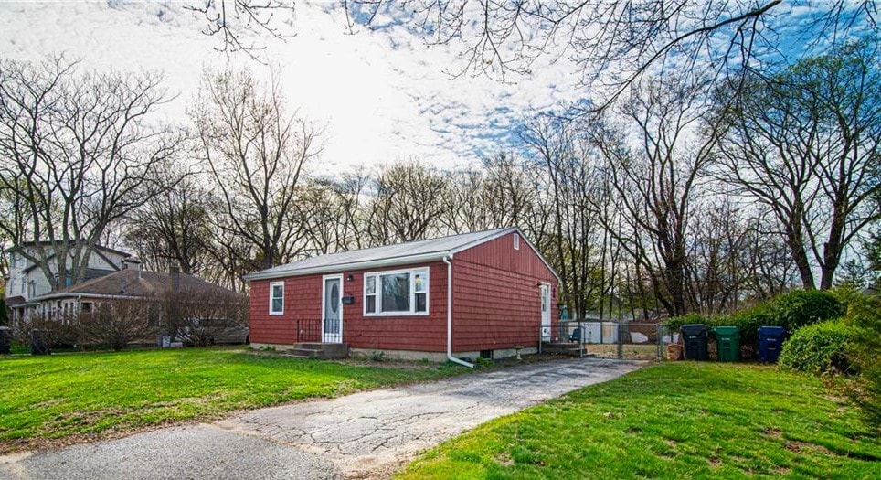 49 Fuller St, Warwick, RI 02889 - photo 1