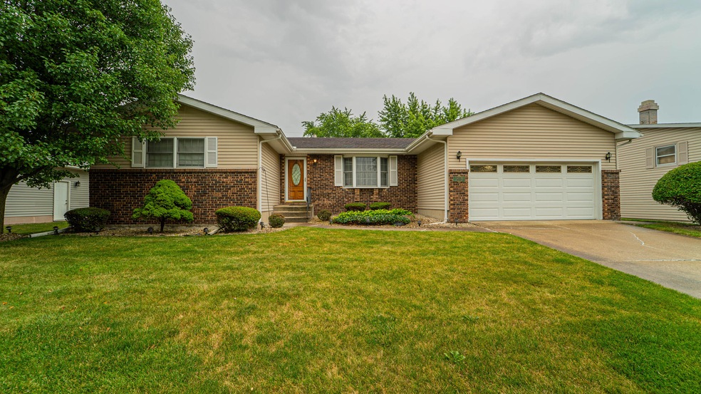 1619 W 95th Ave, Crown Point, IN 46307 - photo 1