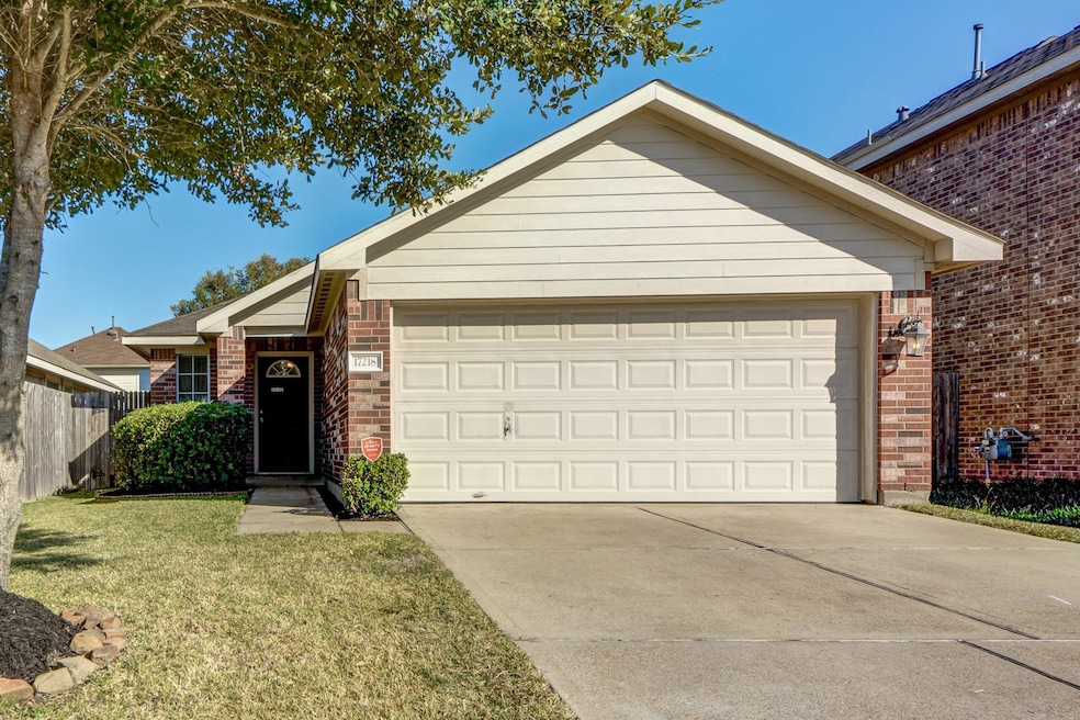 17218 Falcons Nest Landing Dr, Hockley, TX 77447 - photo 1