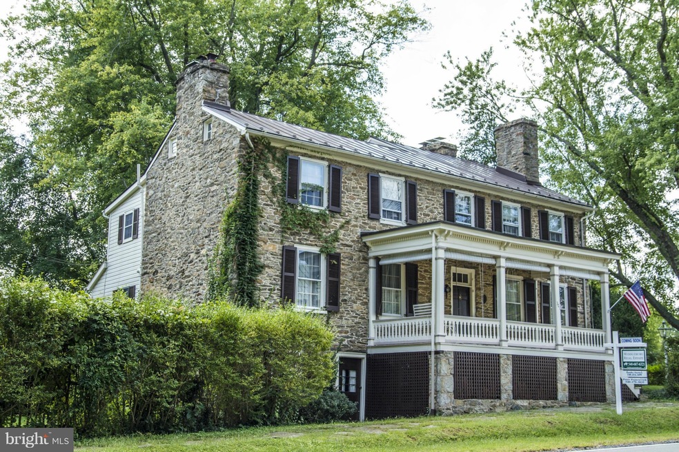 301 E Washington St, Middleburg, VA 20117 - photo 1