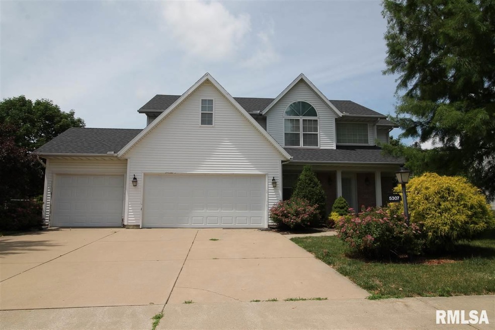 5307 N Castleberry Dr, Peoria, IL 61615 - photo 1