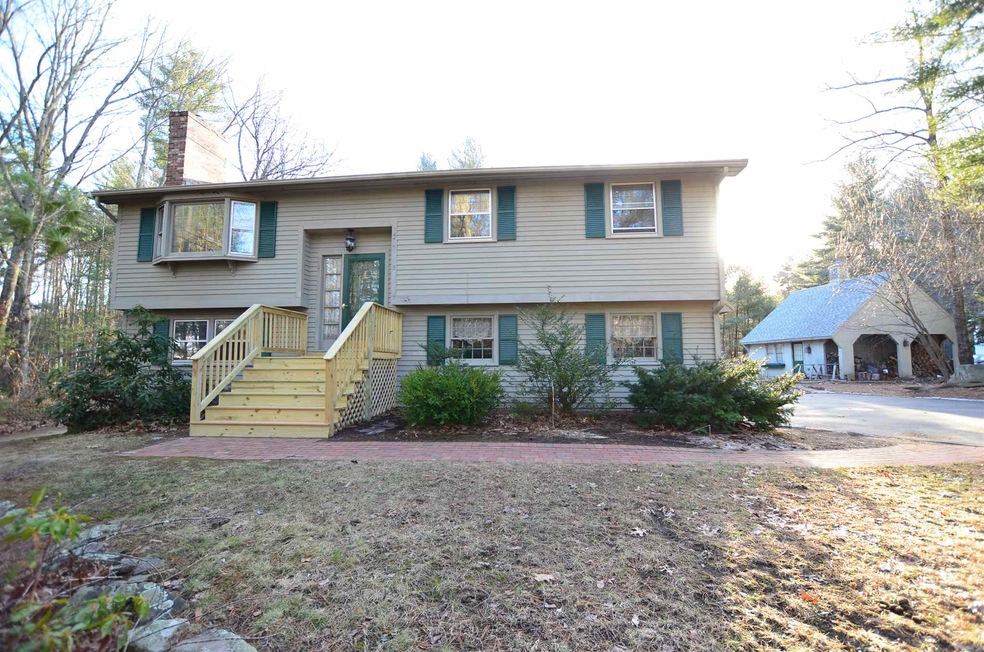 2 Penrose Ln, MerriMacK, NH 03054 - photo 1