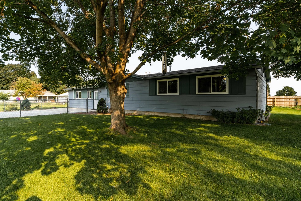258 Hattie Lane (10 of 34)