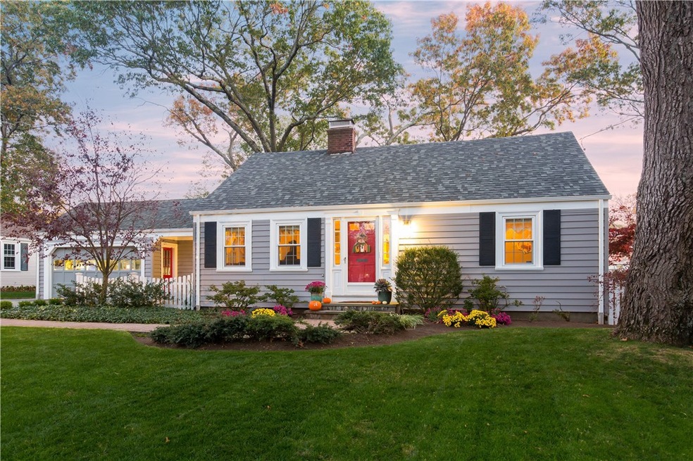 96 Edgehill Rd, Warwick, RI 02889 - photo 1