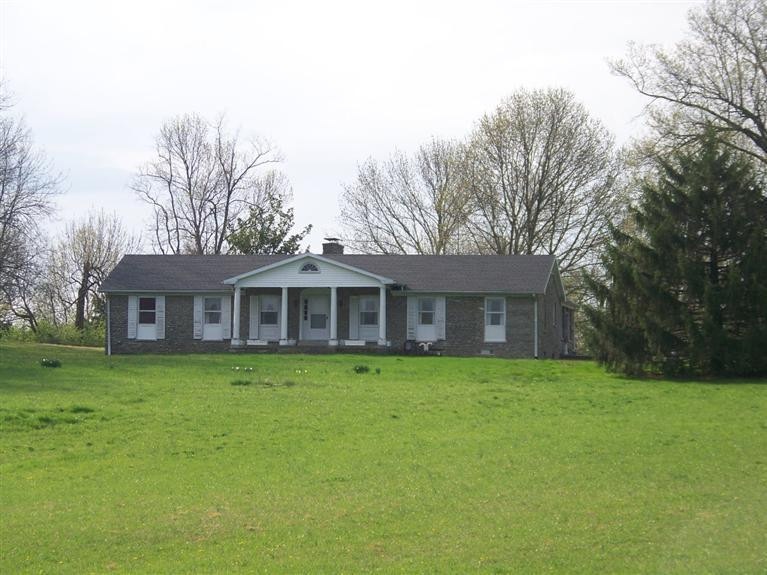 1806 Old Frankfort Rd, Lawrenceburg, KY 40342 - photo 1