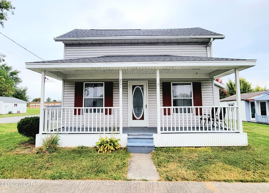 201 Elm St, Waynesfield, OH 45896 - photo 1