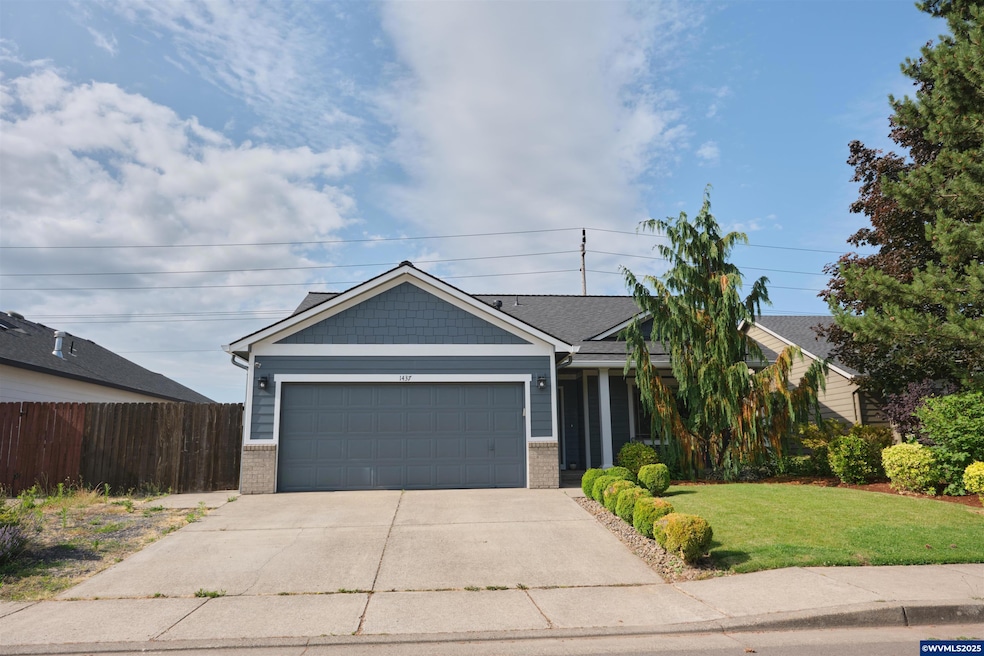 1437 Trent Ave N, Keizer, OR 97303 - photo 1