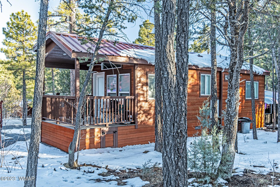 Large Sitting Deck