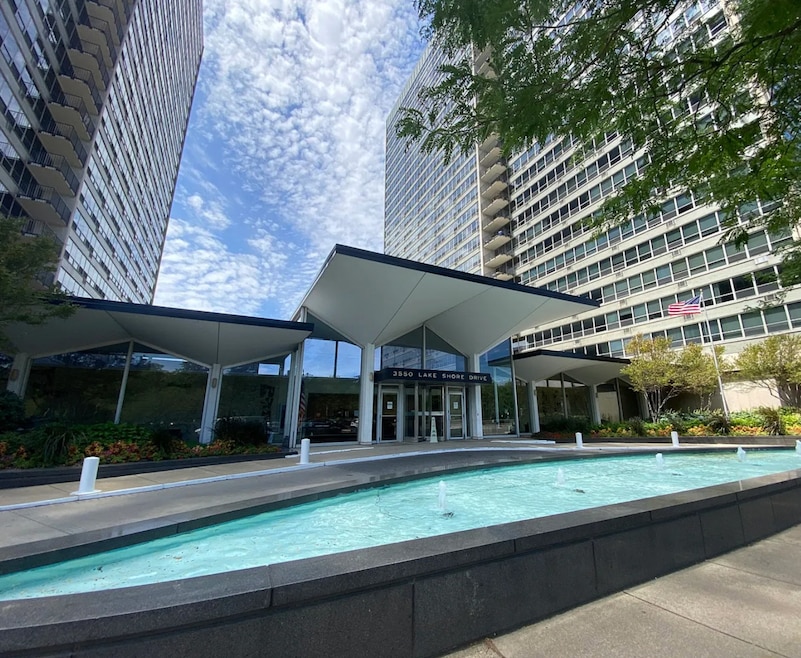3550 N Lake Shore Dr unit 1214, Chicago, IL 60657 - photo 1