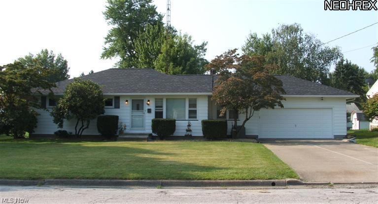 1550 Harden Dr, Barberton, OH 44203 - photo 1