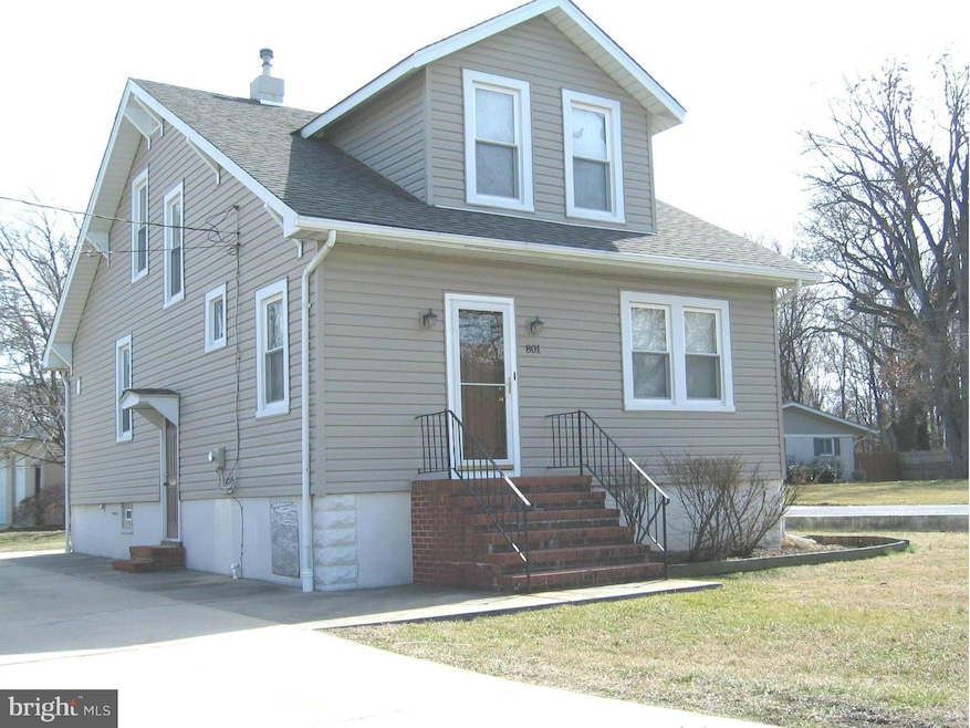 801 Norris Ln, Essex, MD 21221 - photo 1