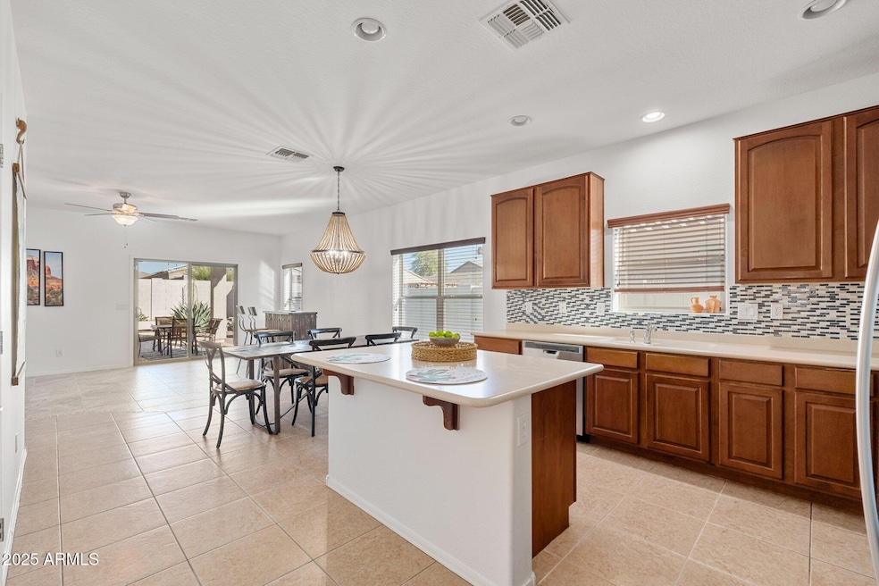 18422 E Verde Ct - 06