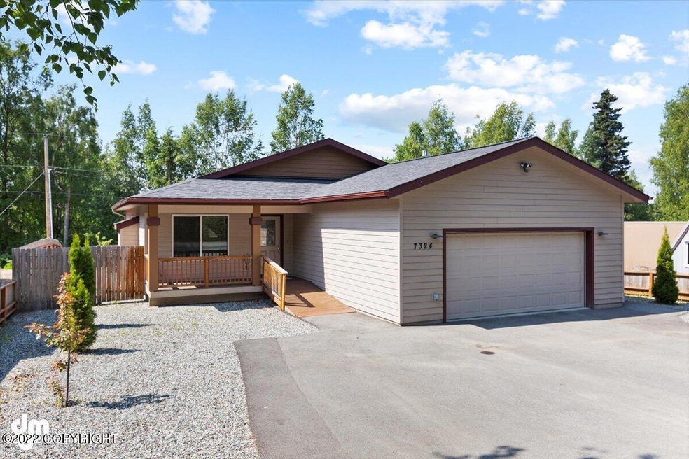 42-Exterior Front_KI_054